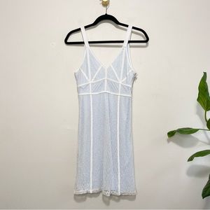 Storia Blue White Lace V-Neck Sleeveless Mini Dress
